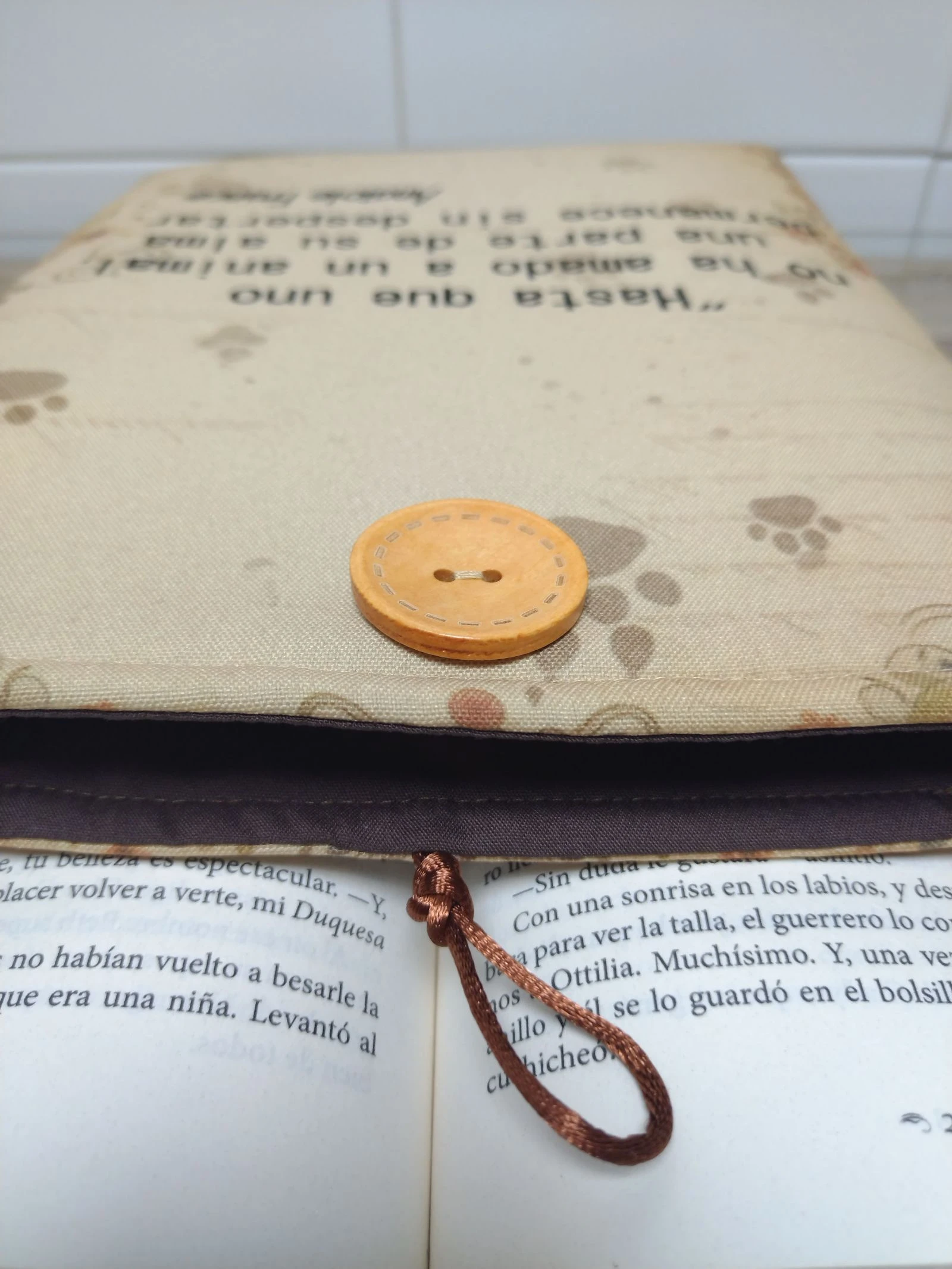 Housse littéraire rembourrée Design Perretes et Chat – photo 3
